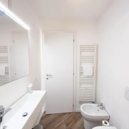 Apartment Basovizza 3 Chanel Tirabora Short Rent *